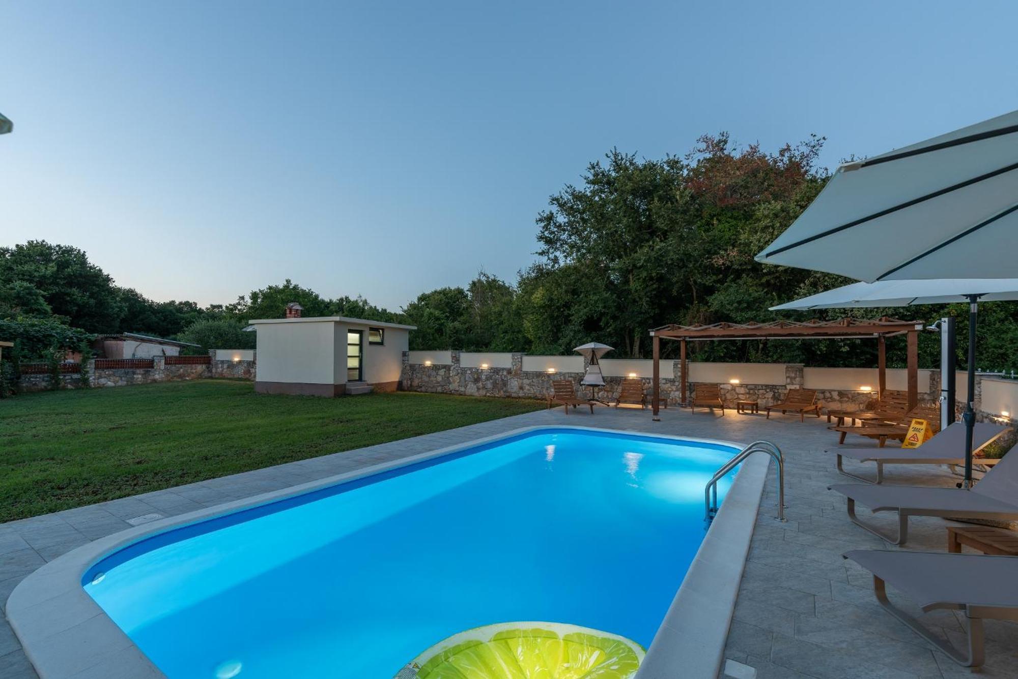 App Sandro With Common Pool Porec Ngoại thất bức ảnh